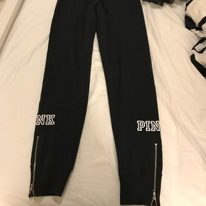 pants from pink